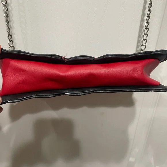 Crossbody Black Red Bat Vampire Purse Bag Spirit Halloween Grunge Punk Gothic - Picture 10 of 10